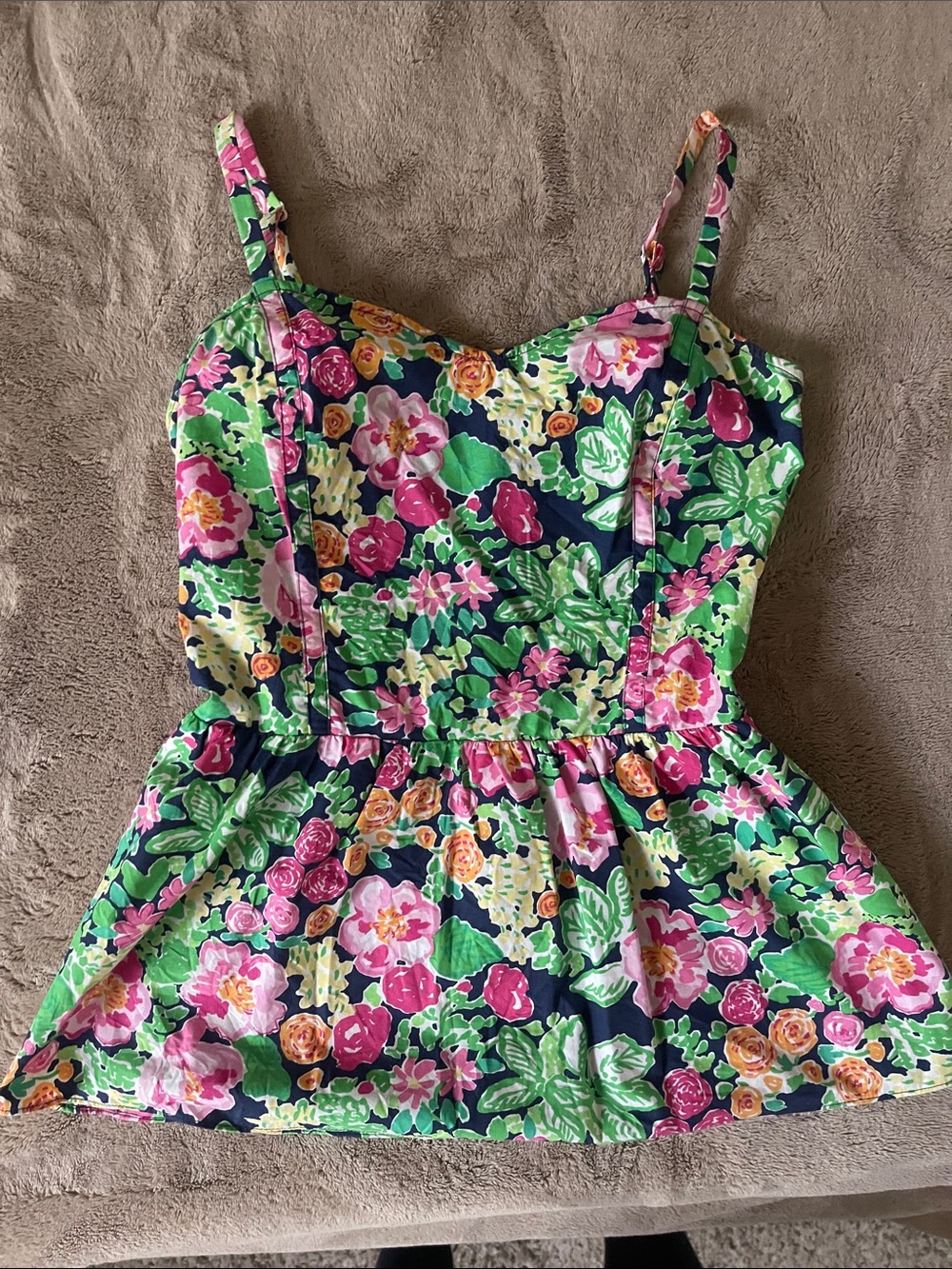 Lilly Pulitzer Peplum Garden Party top size 4